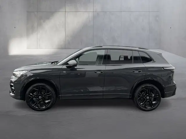 Volkswagen Tiguan R-Line TDI 4MOTION DSG Ansicht 2