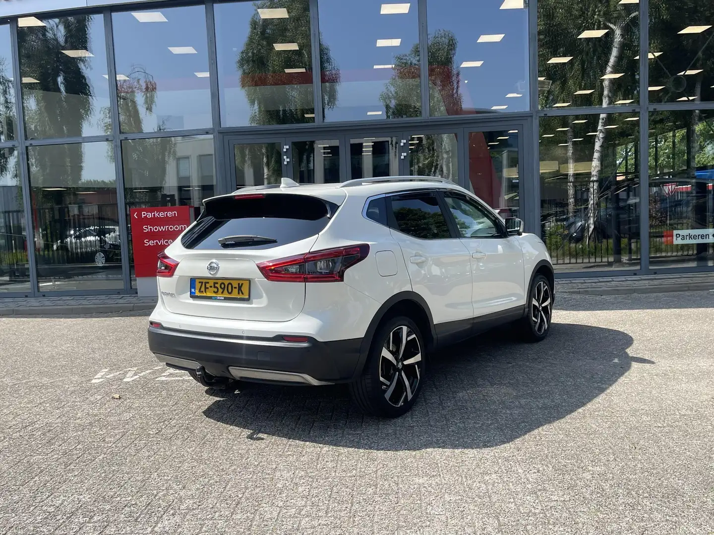 Nissan Qashqai 1.3 DIG-T Tekna + Wit - 2