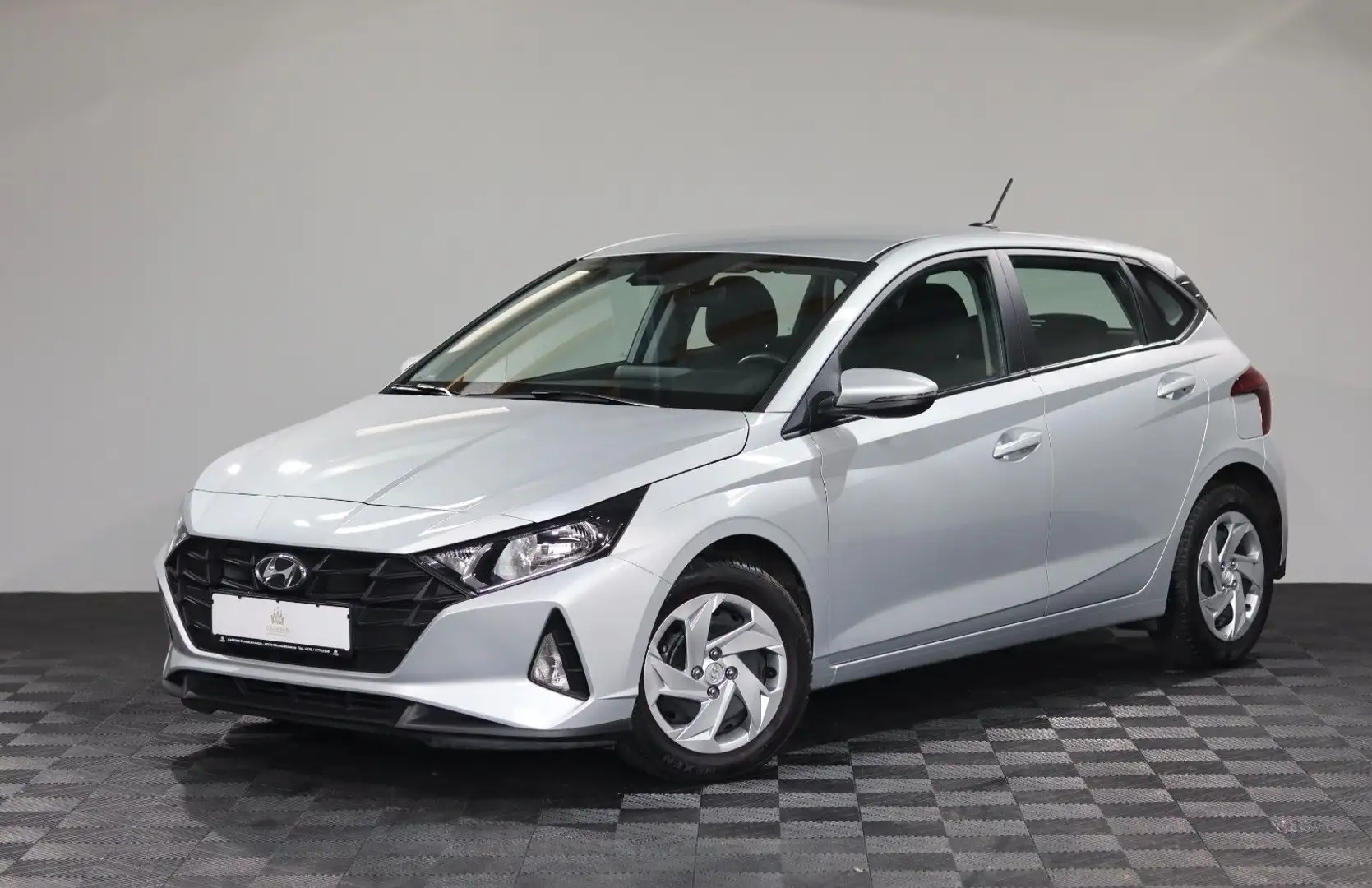 Hyundai i20 / 13tkm / Herstellergarantie / Lenkradhzg. Silber - 1