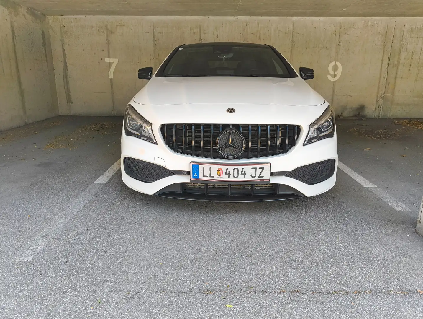 Mercedes-Benz CLA 200 d Shooting Brake Aut. Weiß - 1