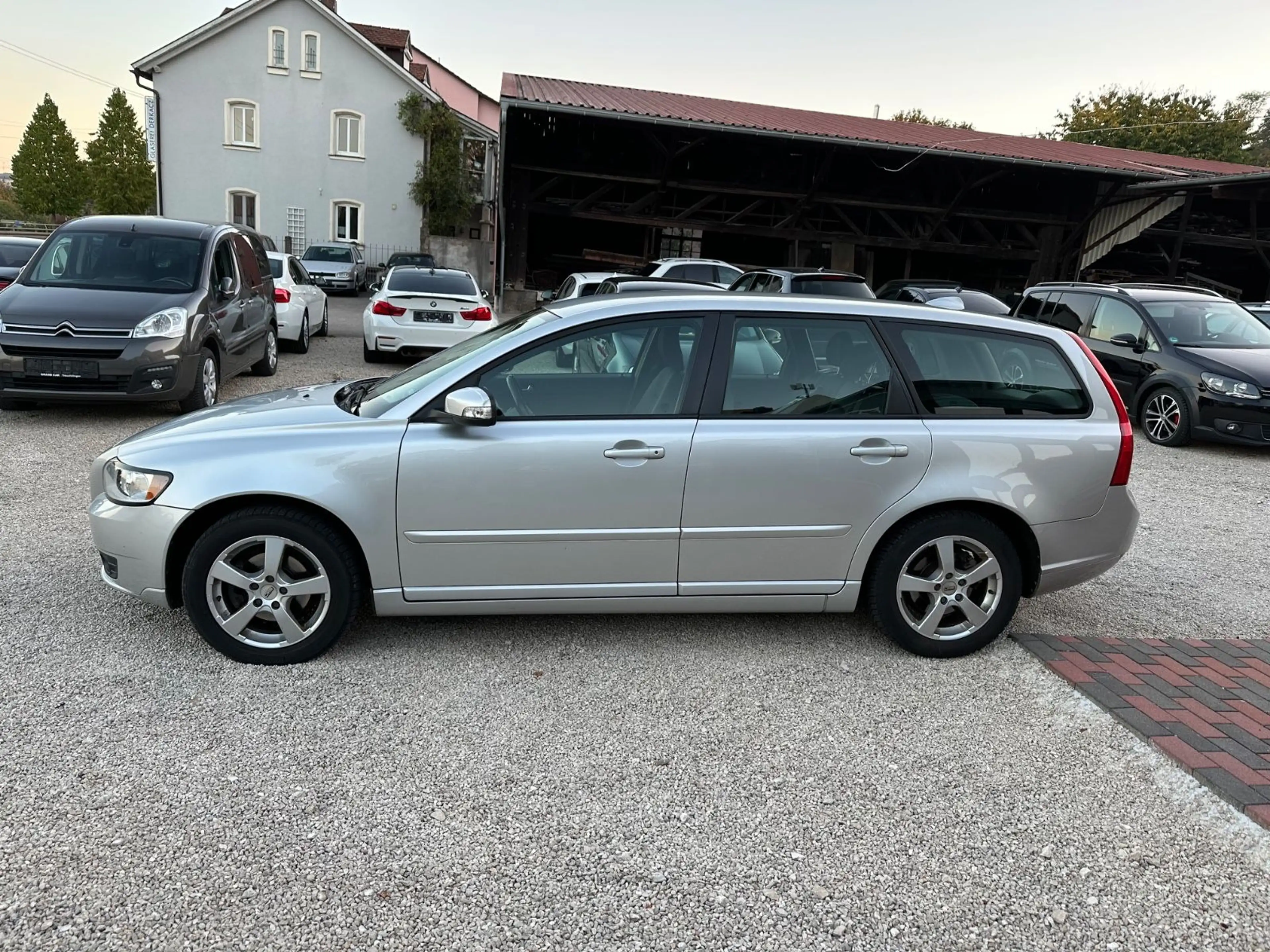Volvo V50 Kombi 1.6 D Momentum — photo 4