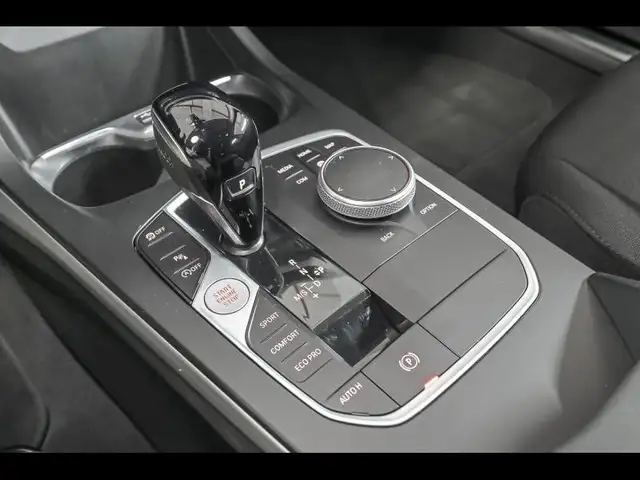 BMW 1 Series view 11