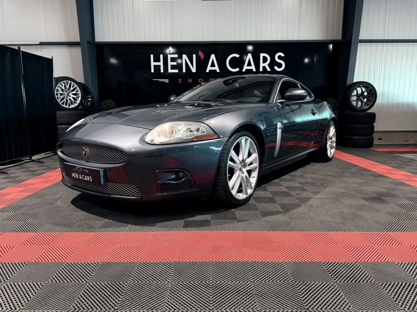 Jaguar XK (2) XKR V8 4.2 Suralimenté Coupé Grijs - 1