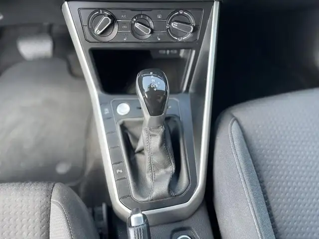 Volkswagen Polo view 10