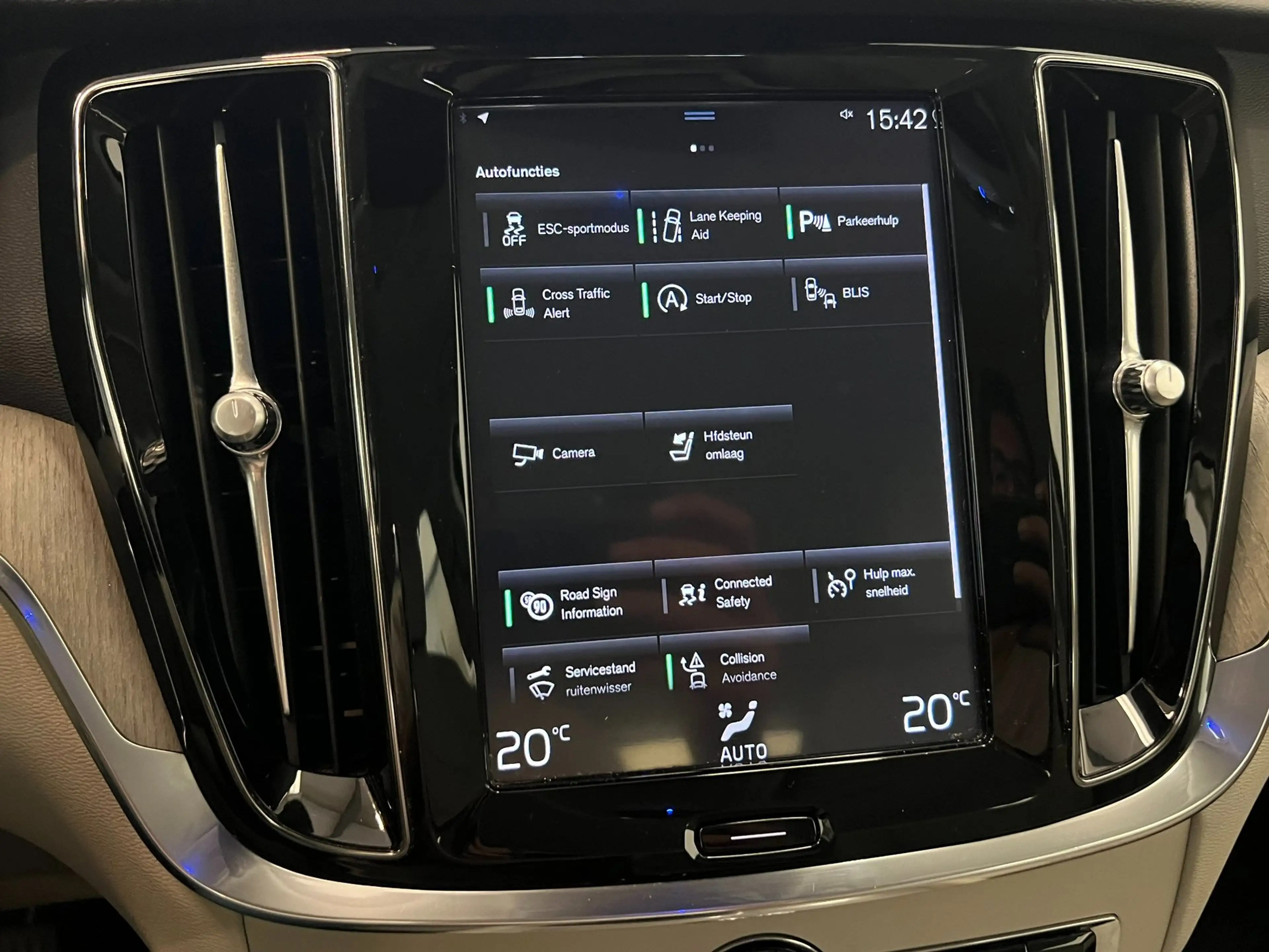 Volvo V60 2.0 D3 / BTW / CarPlay / Memory / Leder / Keyless — photo 14