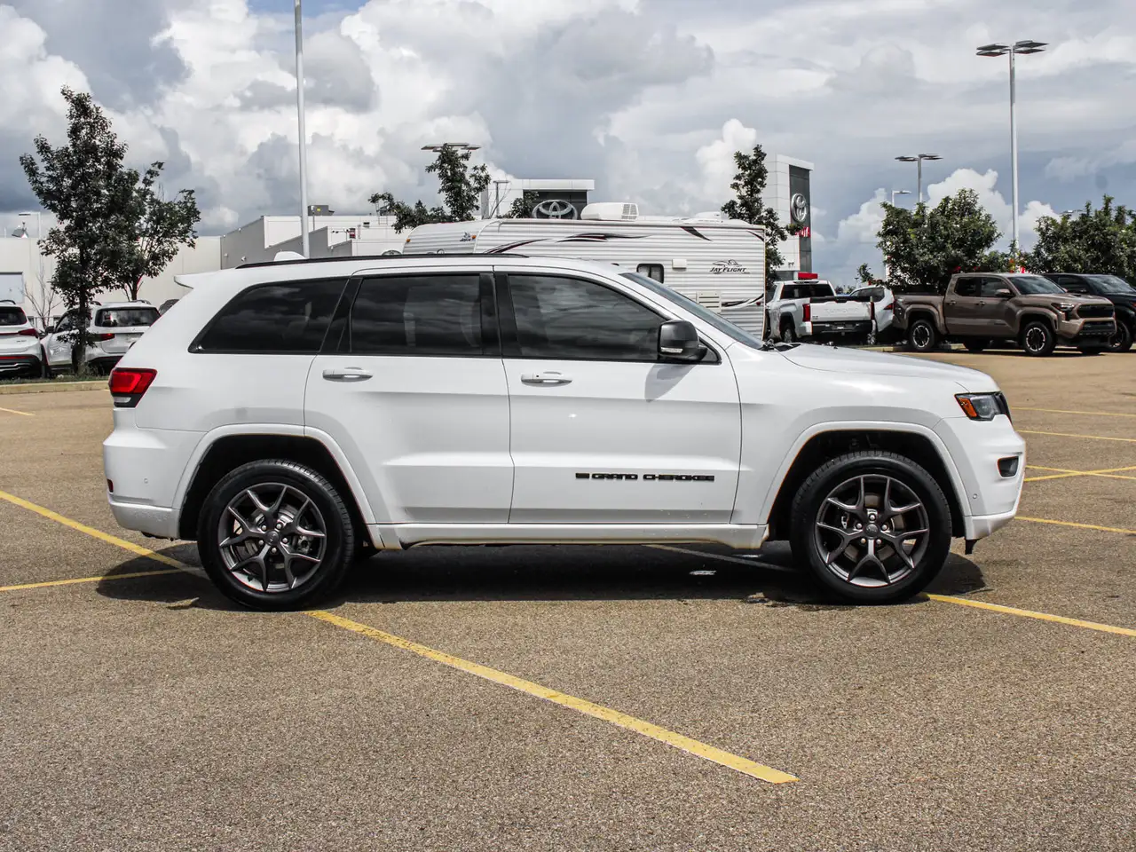 Jeep Grand Cherokee photo Jeep Grand Cherokee