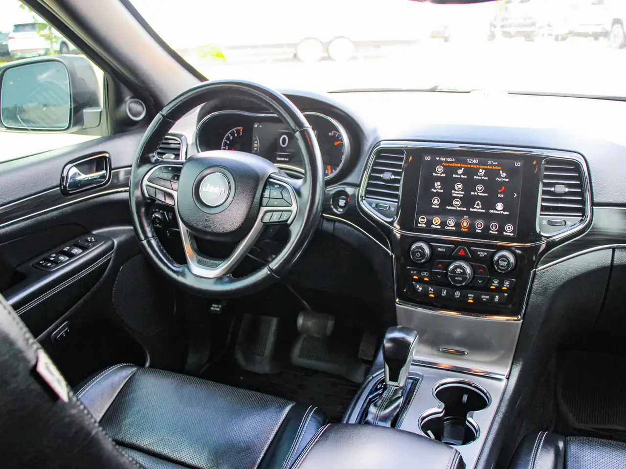 Jeep Grand Cherokee photo Jeep Grand Cherokee