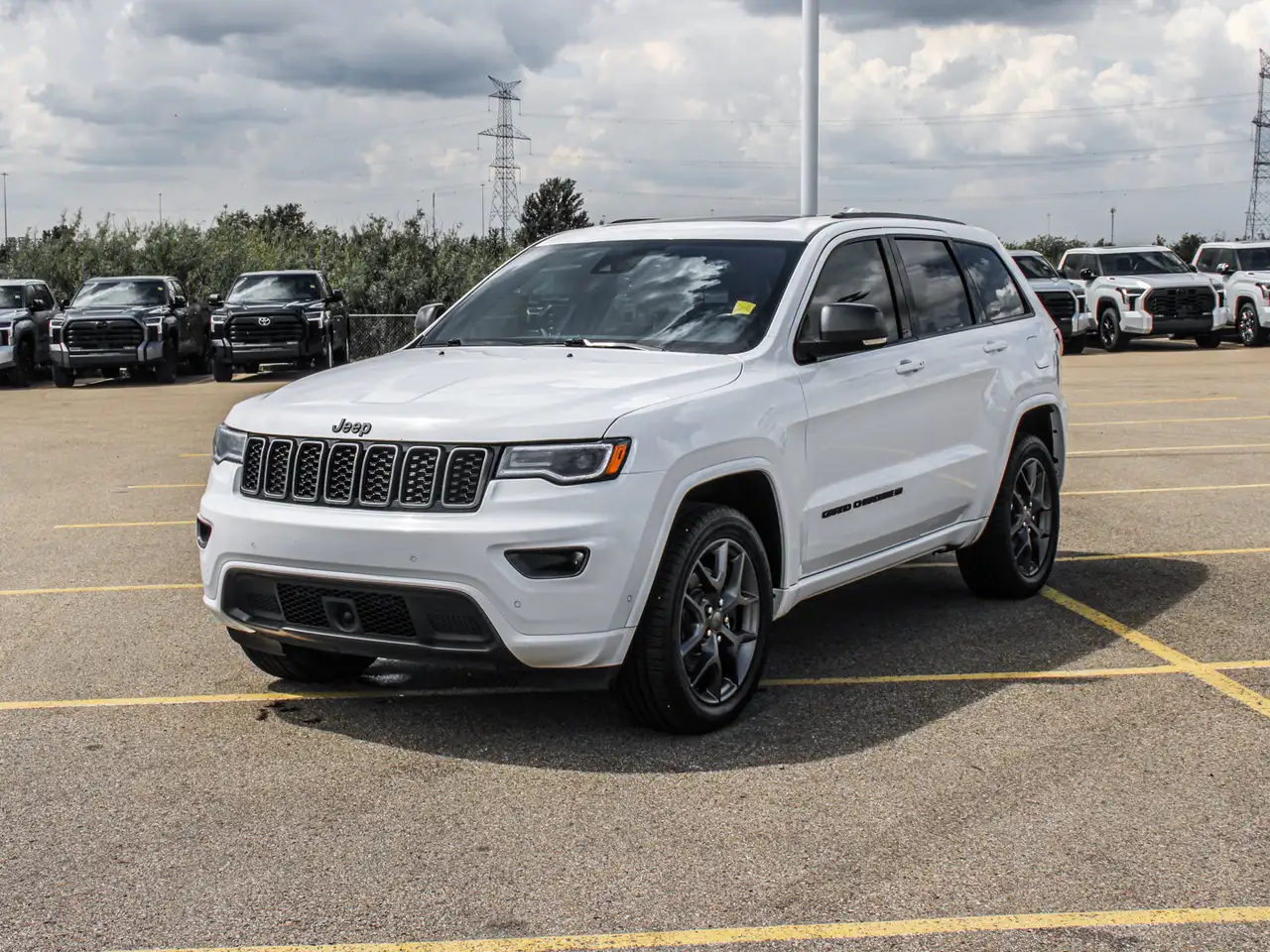 Jeep Grand Cherokee photo Jeep Grand Cherokee