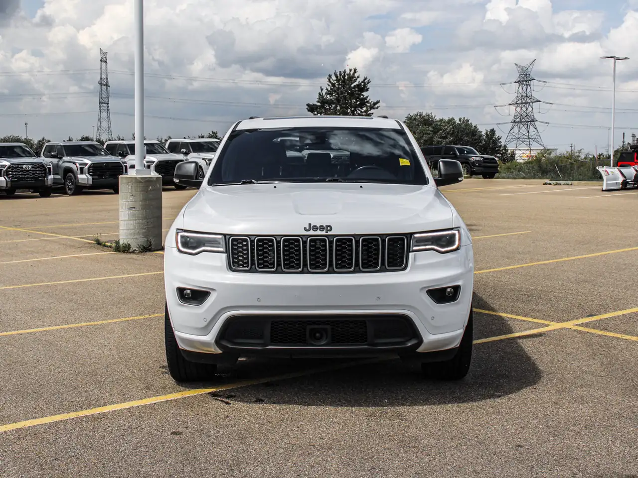 Jeep Grand Cherokee photo Jeep Grand Cherokee