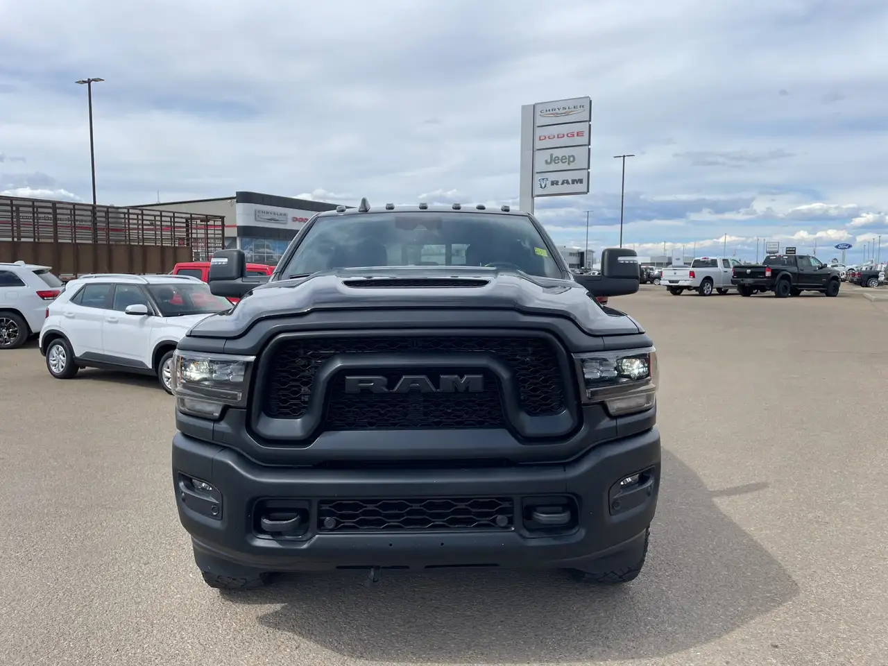 RAM 2500 снимка RAM 2500