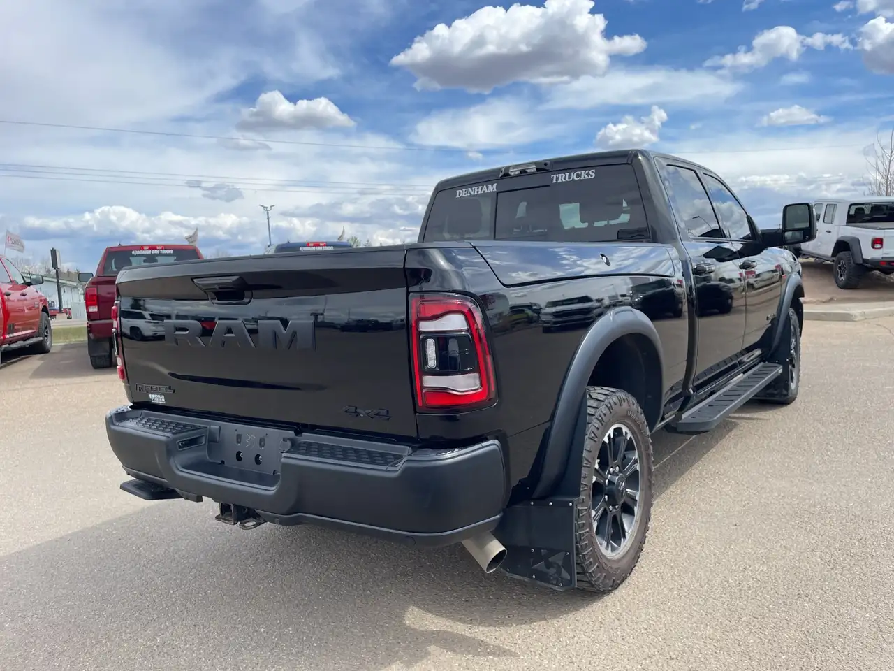 RAM 2500 снимка RAM 2500