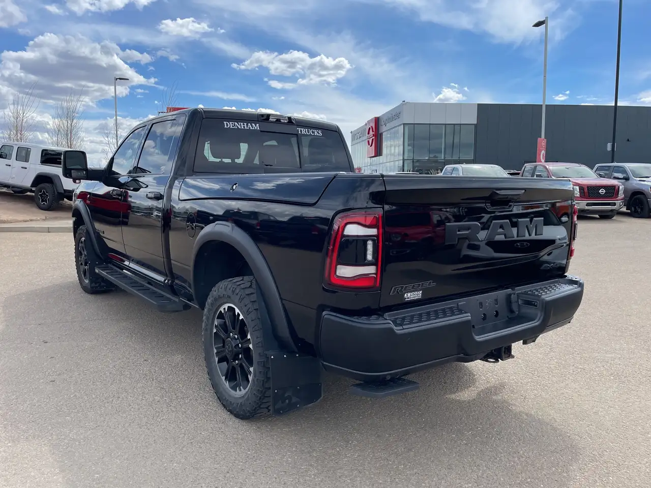 RAM 2500 снимка RAM 2500