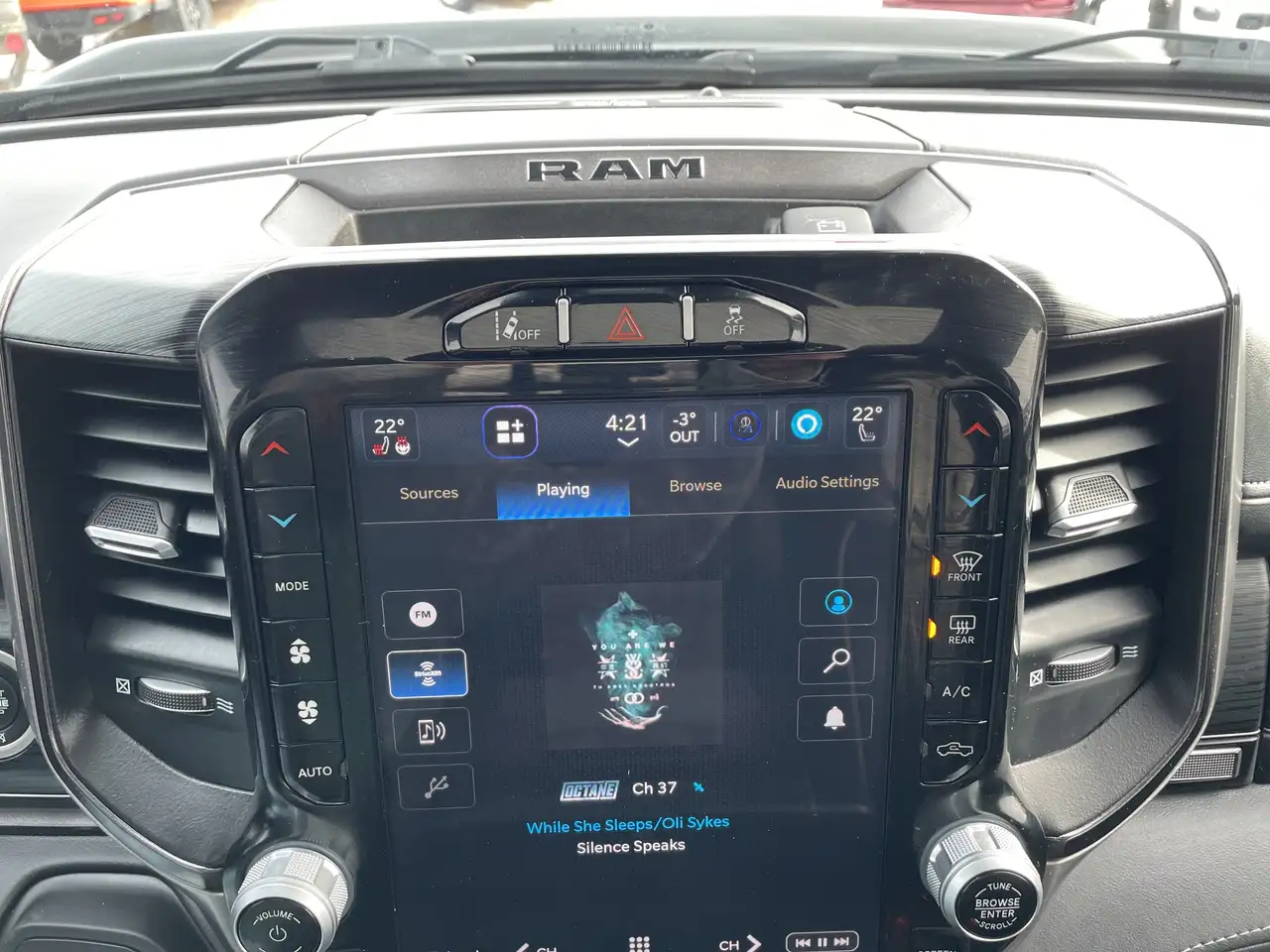 RAM 2500 снимка RAM 2500