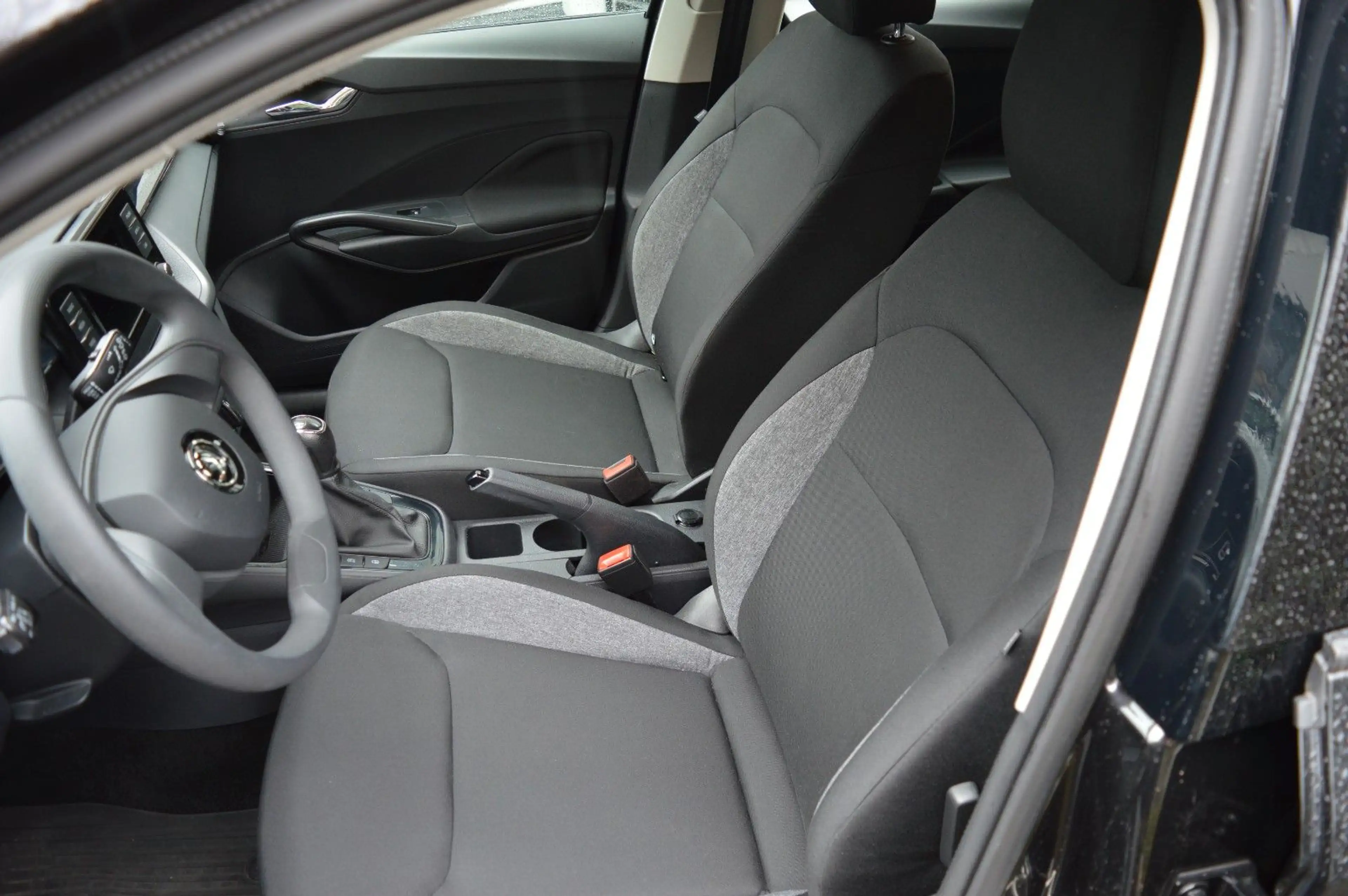 Skoda Fabia Active/SHZ/Klima/SmartLink — photo 4