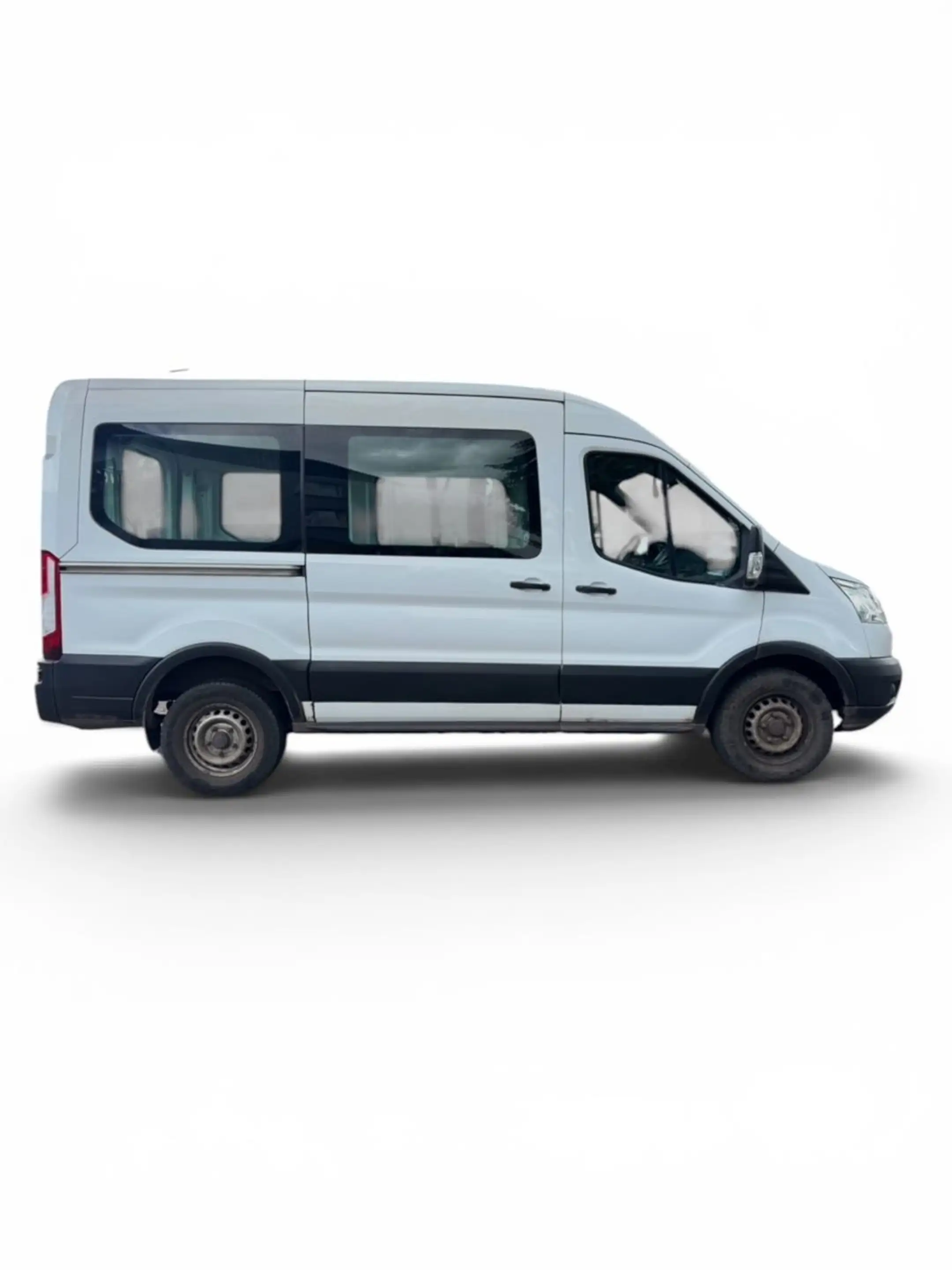 Ford Transit Kombi 330 L2 — photo 12