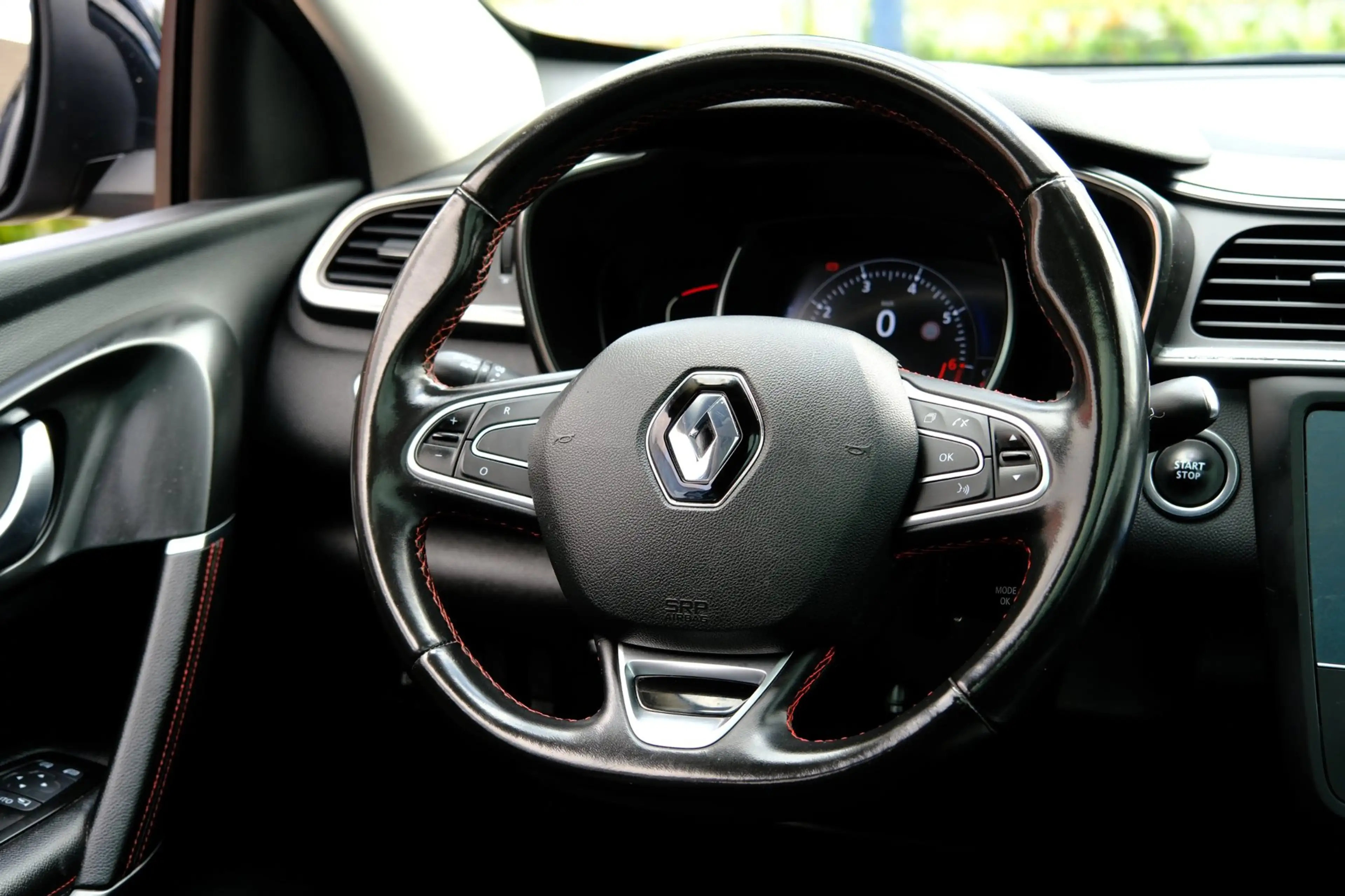Renault Kadjar 1.3 TCe Black Edition Pano|Navi|Cam|Leder-Alcantar — photo 6
