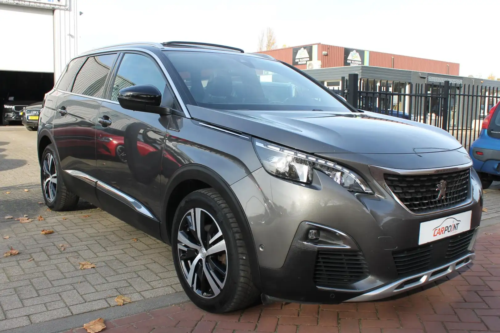Peugeot 5008 1.2 PureTech GT-Line 7P. Pano LED Keyless Trekhaak Gris - 2