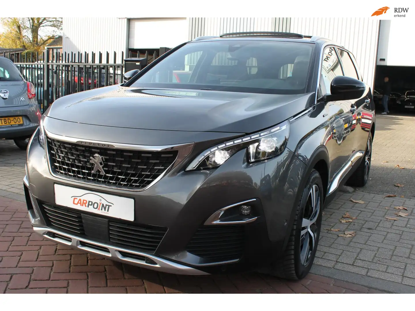 Peugeot 5008 1.2 PureTech GT-Line 7P. Pano LED Keyless Trekhaak Gris - 1