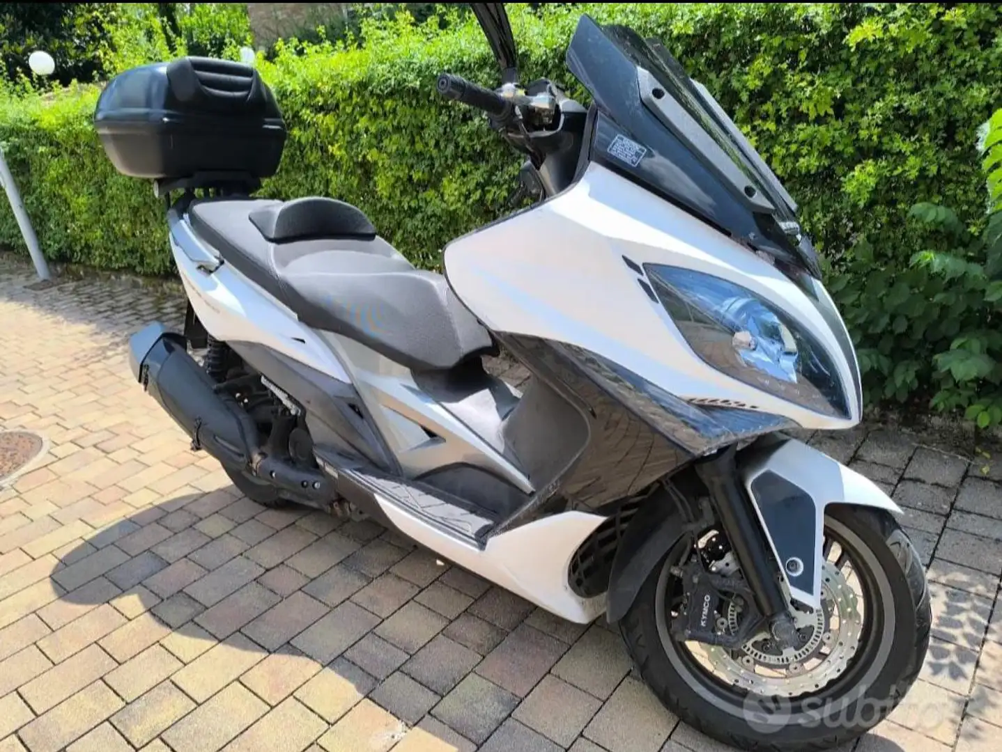 Kymco Xciting 400i Alb - 2