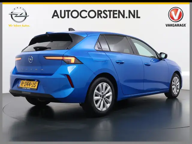 Opel Astra view 5
