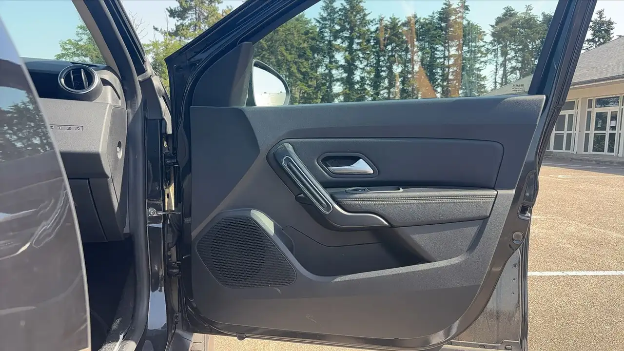 Dacia Duster — photo 22