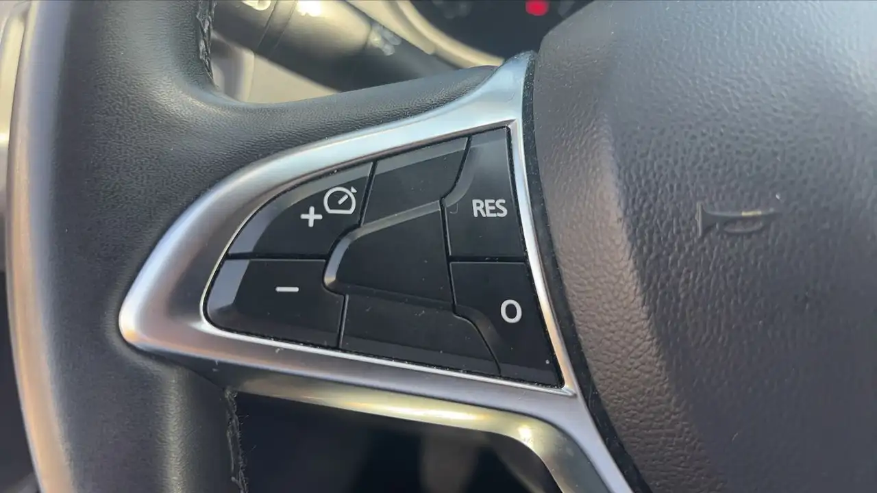 Dacia Duster — photo 28
