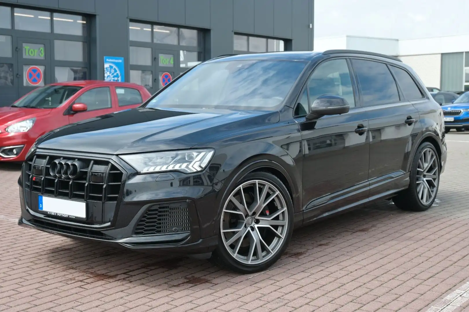 Audi SQ7 **Mietkauf** TDI*MASS*LUFT*360°*PANO Schwarz - 1