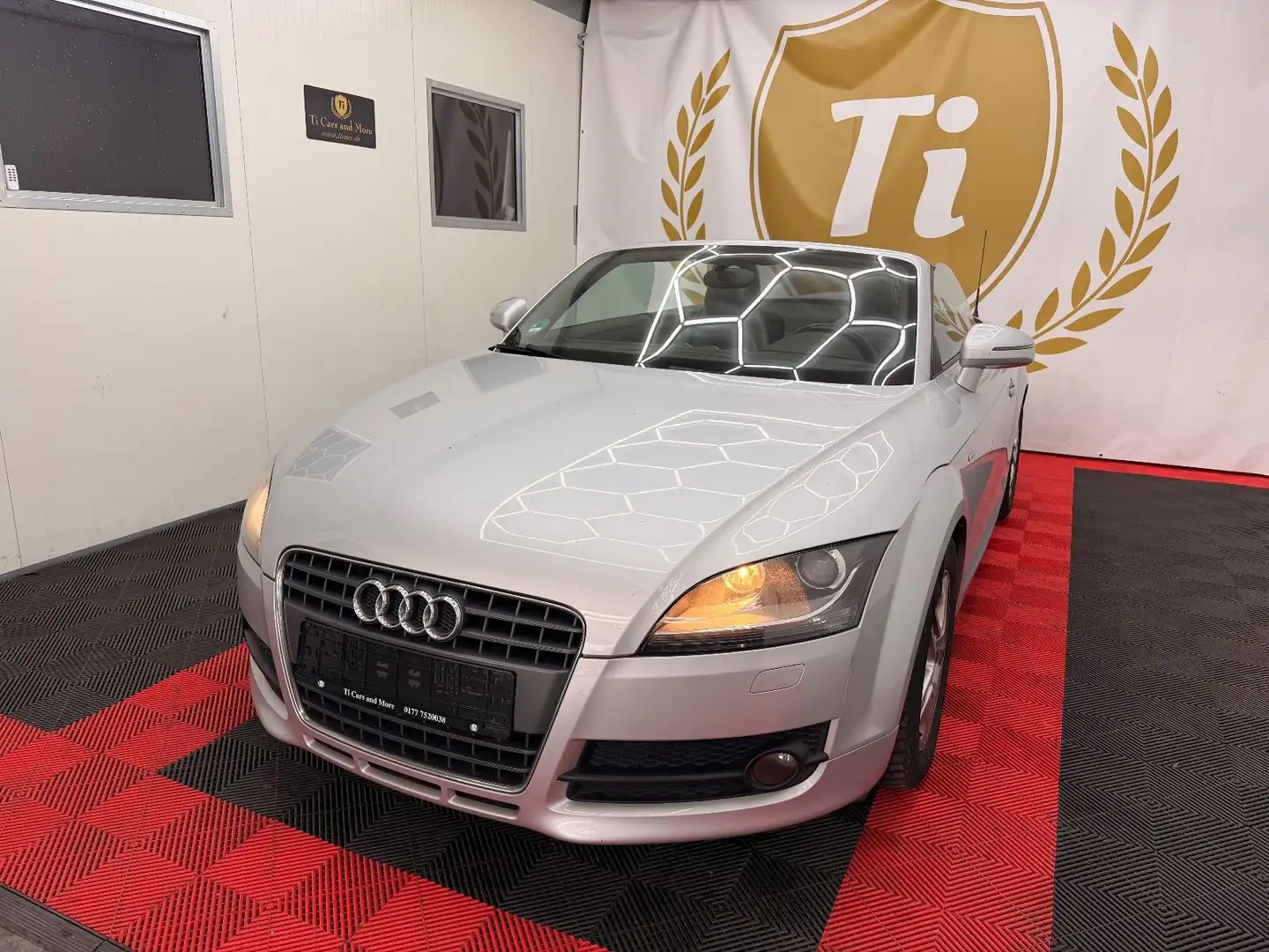 Audi TT *TT*S-Line*2.0*TFSI*Automatik*STZGH*Xenon* Silber - 1