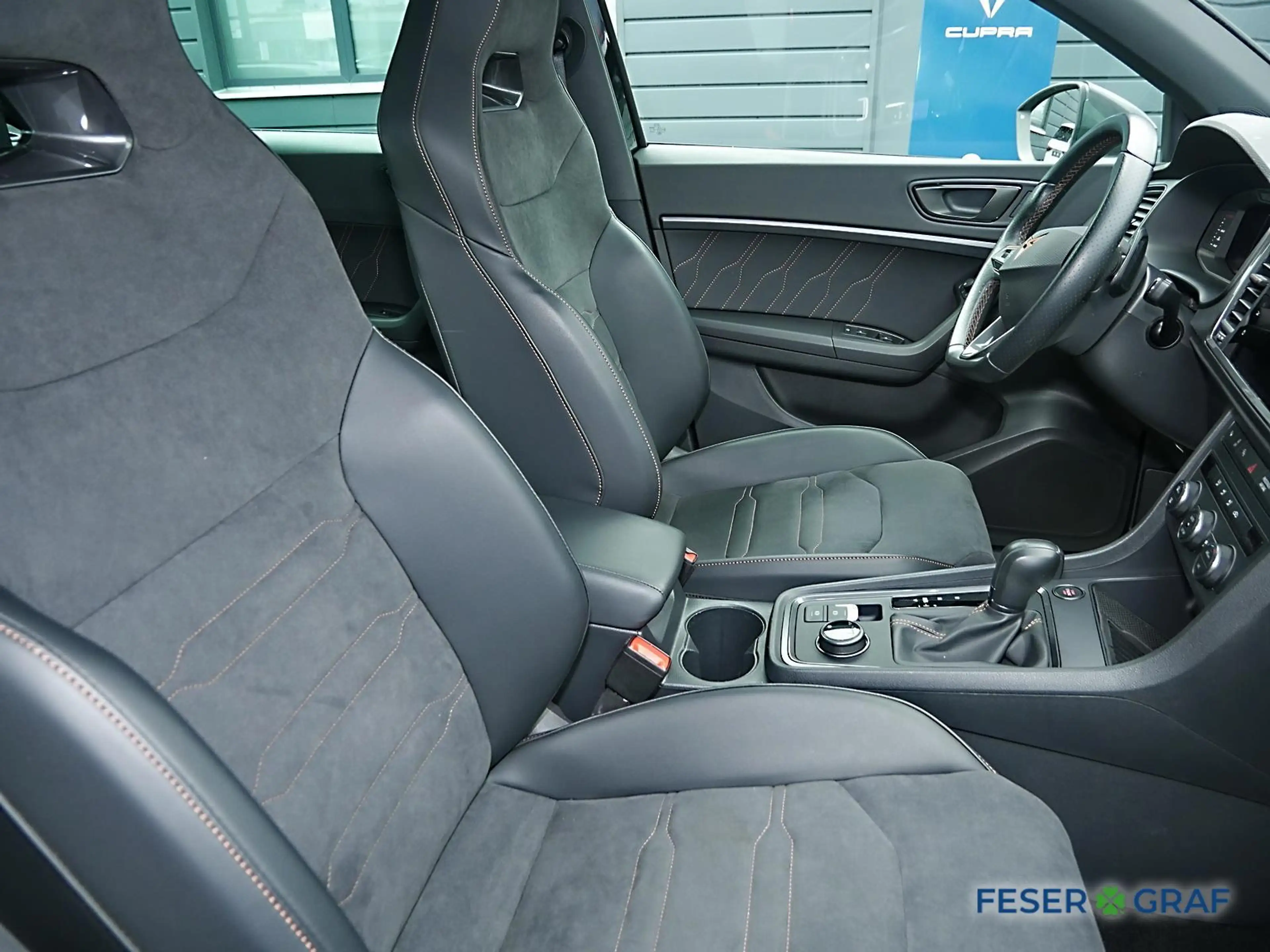 CUPRA Ateca 2.0 TSI DSG Navi TopView ParkAssist LED — photo 5