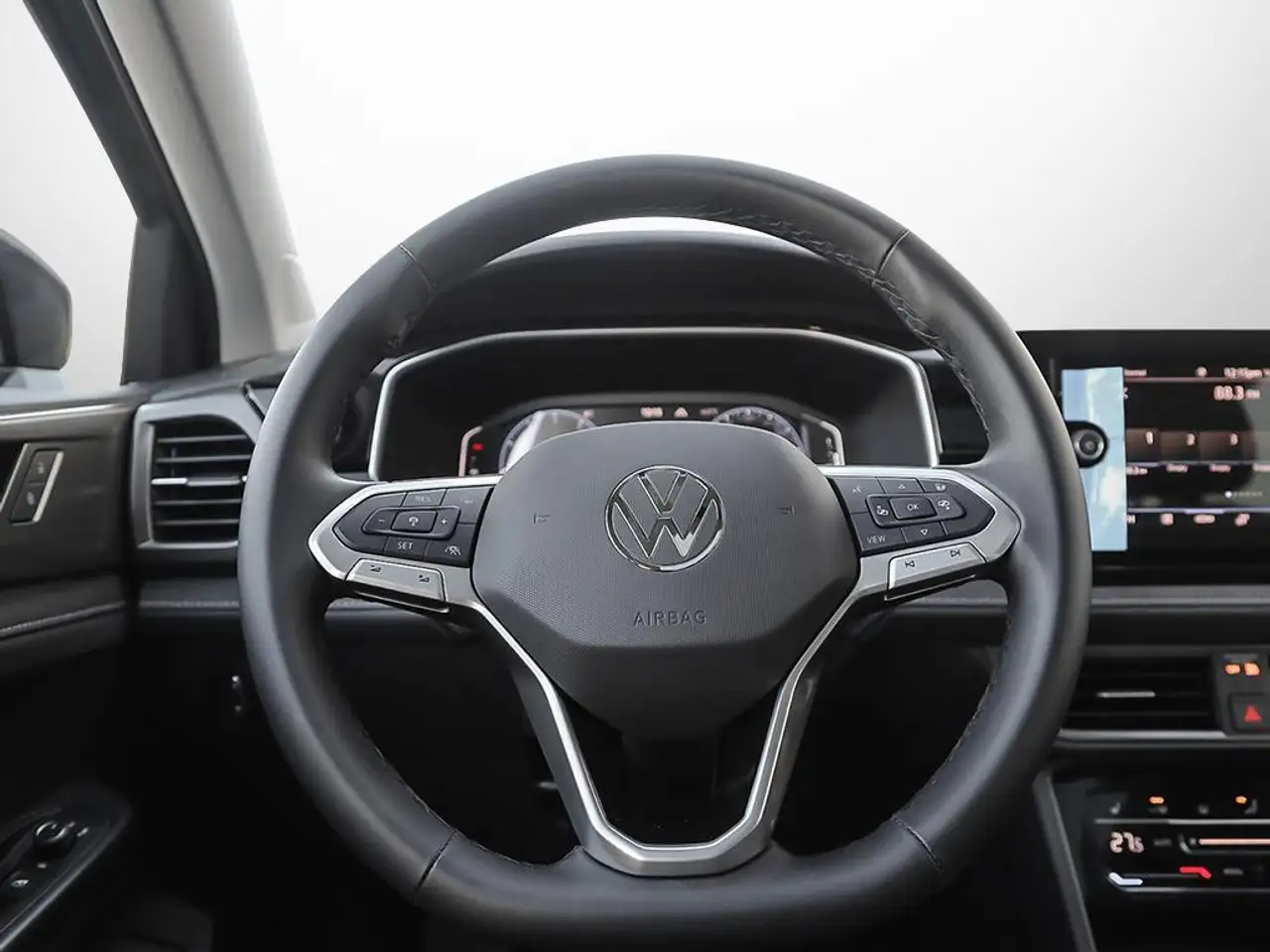 Volkswagen Taos снимка Volkswagen Taos