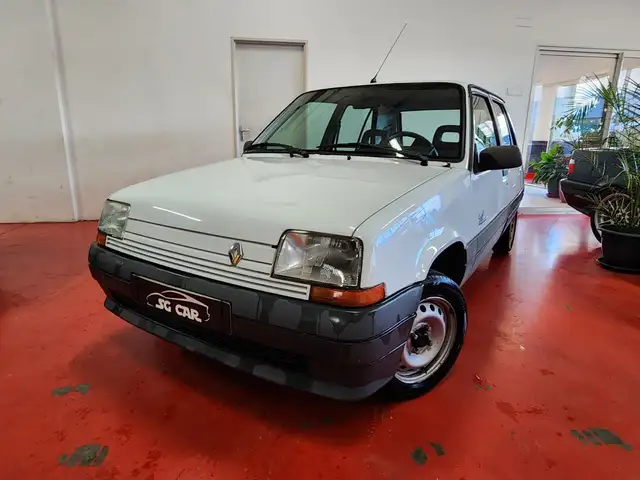 Renault R 5 SUPER 5 SAGA