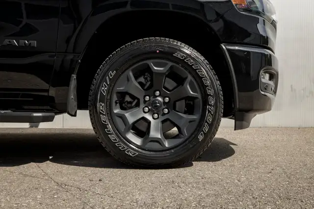 Ram 1500 view 9