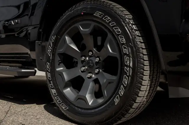 Ram 1500 view 10