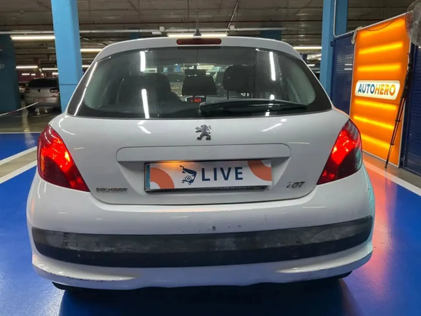 Peugeot 207 1.6HDI Confort Blanco - 2