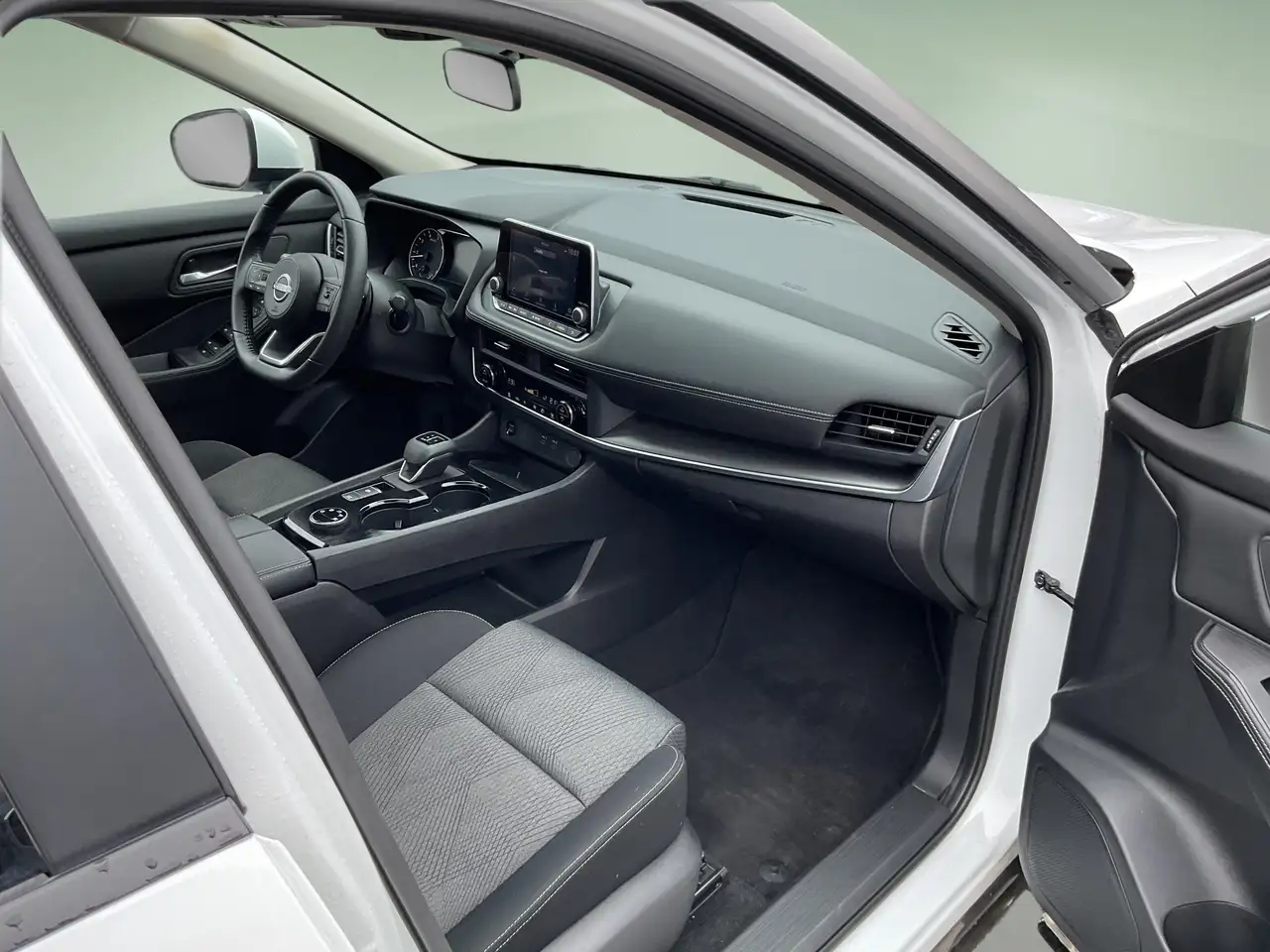 Nissan Rogue photo Nissan Rogue