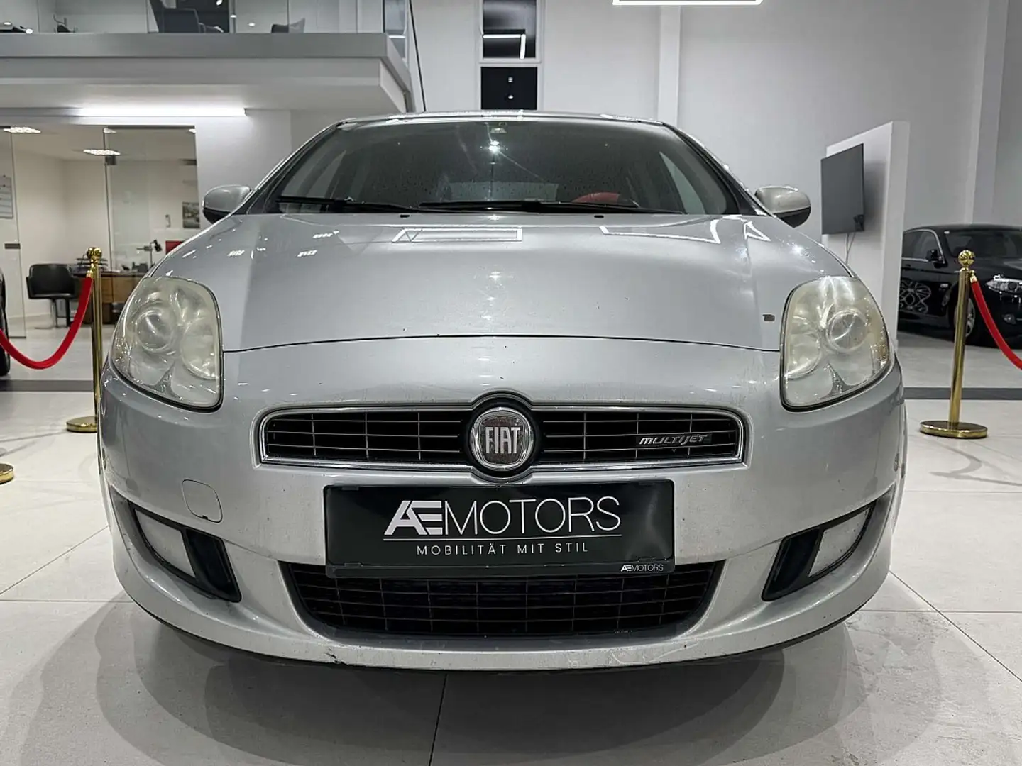 Fiat Bravo 1,6 16V Multijet 90 DPF Active Grau - 2