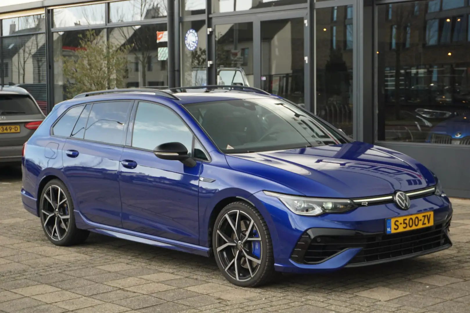 Volkswagen Golf Variant 2.0 TSI R 4Motion | Performance Pack | PANO | Trek Bleu - 1