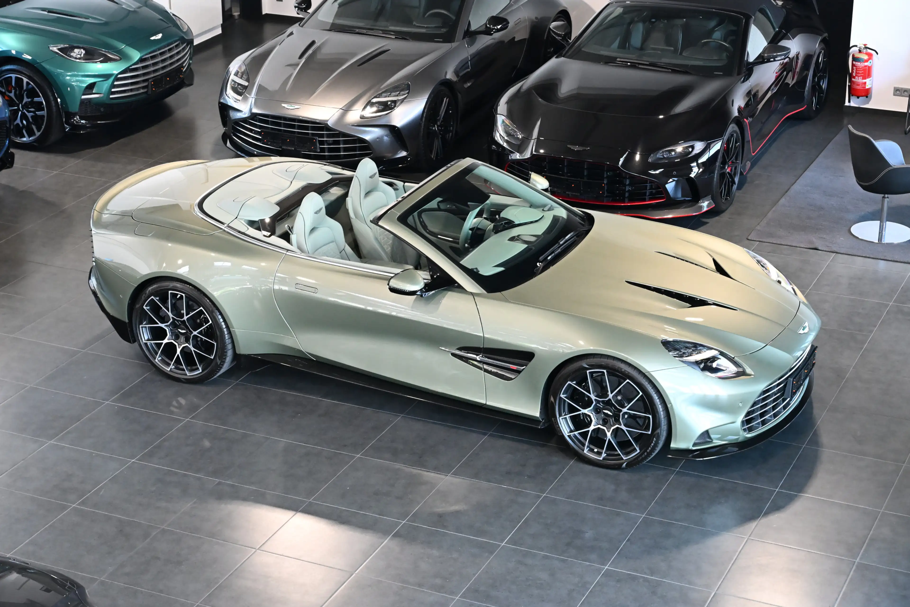 Aston Martin Vanquish Volante California Sage   UPE:526.470€ — photo 3