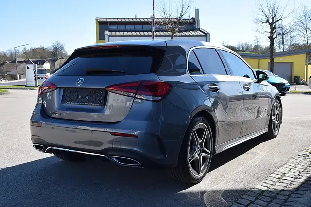 Mercedes-Benz A Class view 3