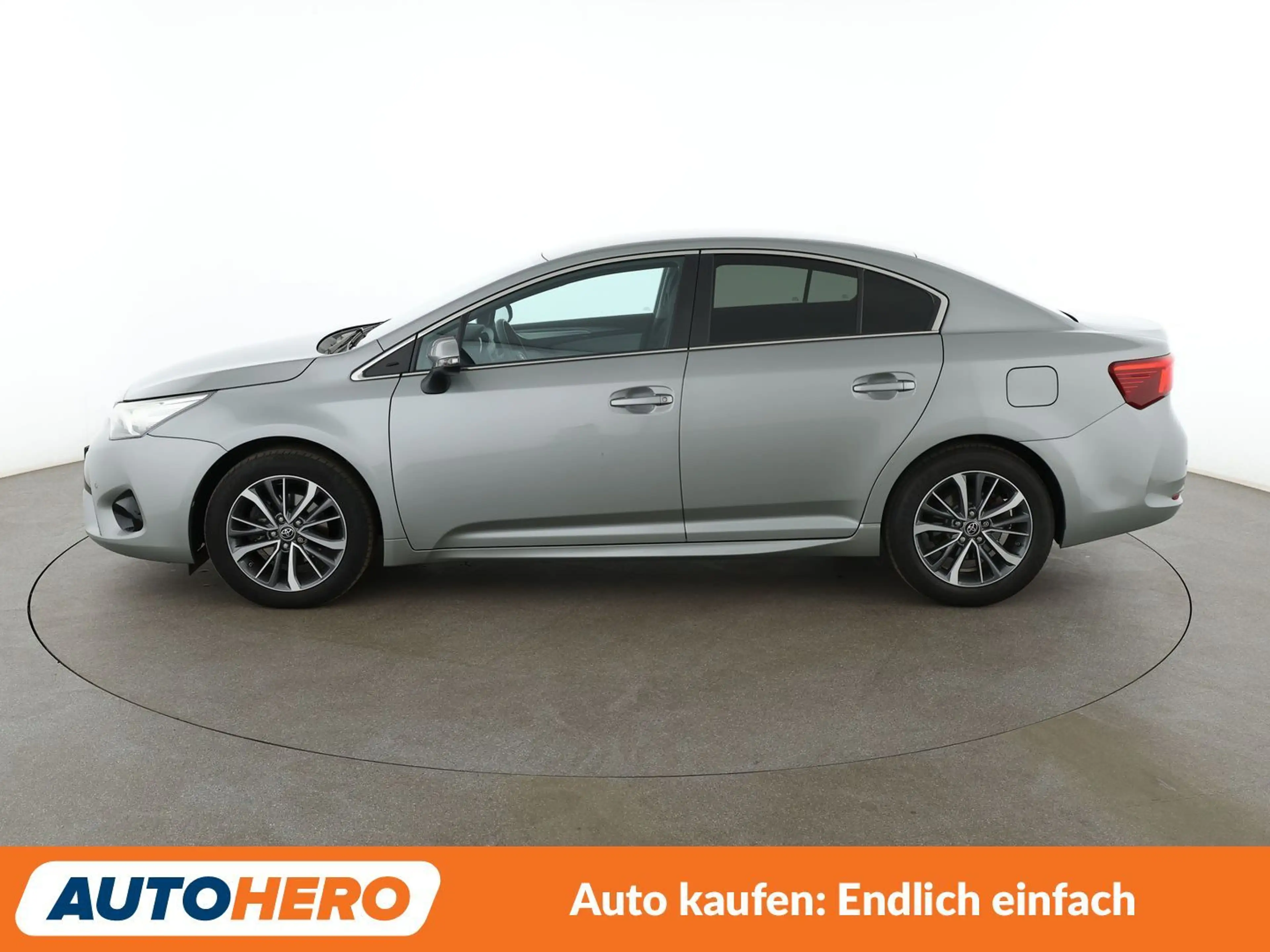 Toyota Avensis 1.8 Business Edition *NAVI*BI-LED*TEMPO*CAM*PDC* — photo 3