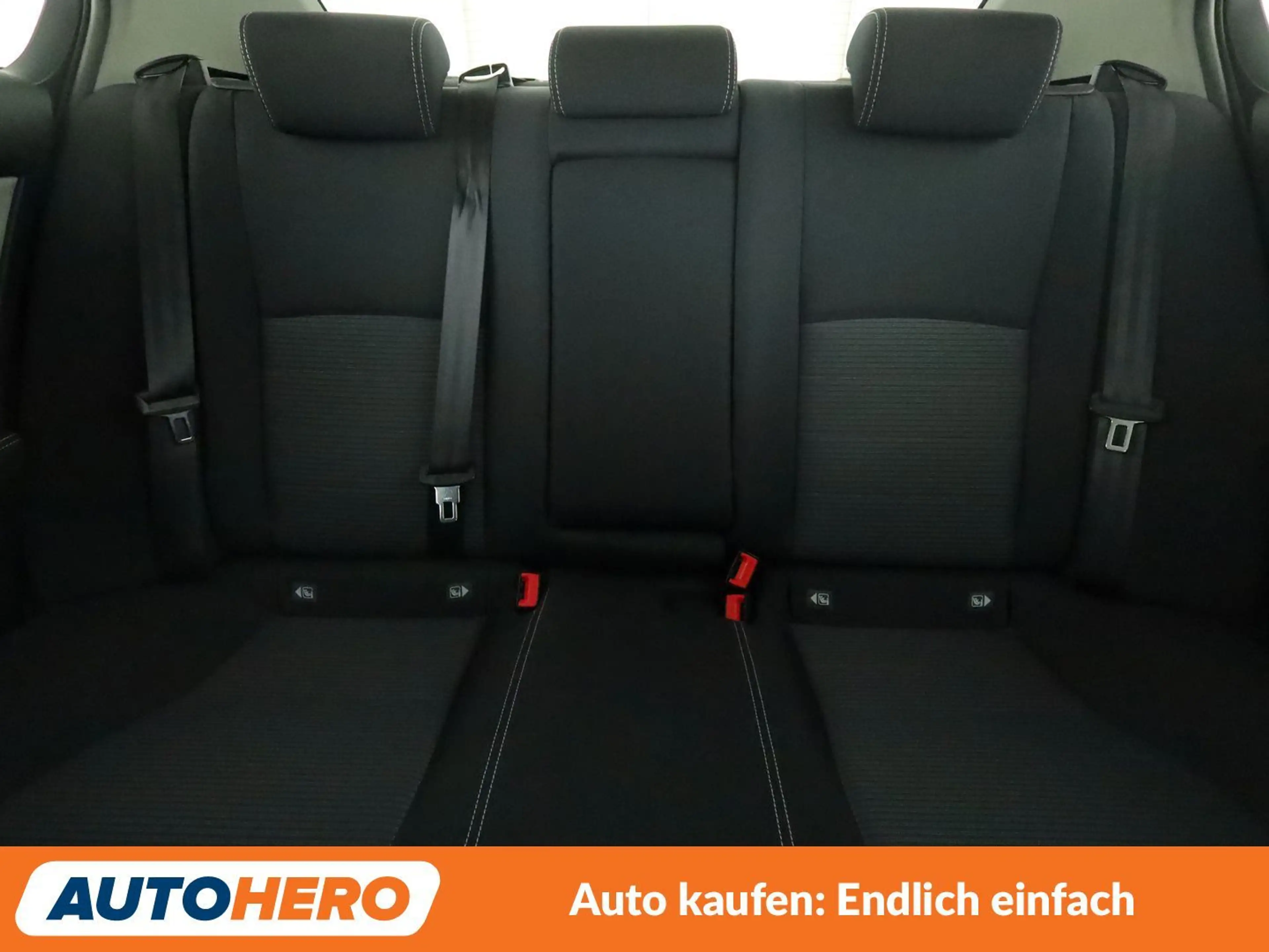Toyota Avensis 1.8 Business Edition *NAVI*BI-LED*TEMPO*CAM*PDC* — photo 15