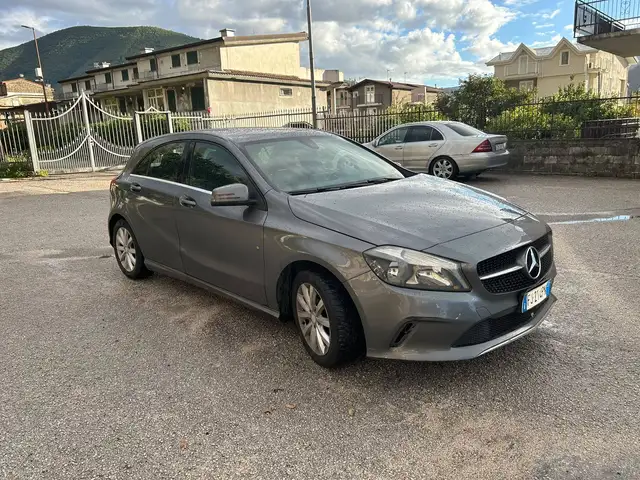 Mercedes-Benz A 160 ADATTA A NEOPATENTATI