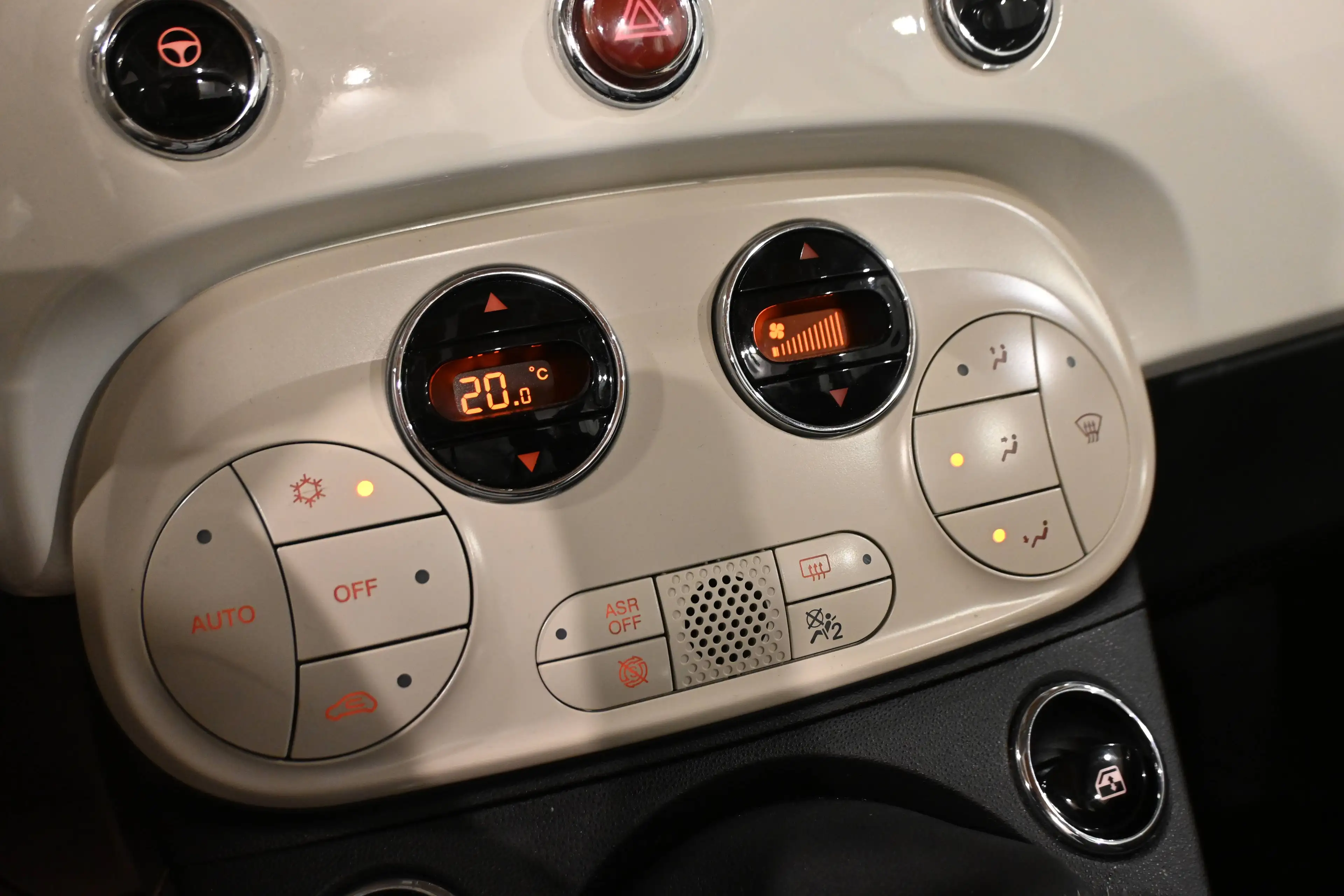 Fiat 500C 500C CABRIOLET 1.2i EURO 6d / CARPLAY / CRUISE CONTROL / CUIR / A VOIR — photo 15