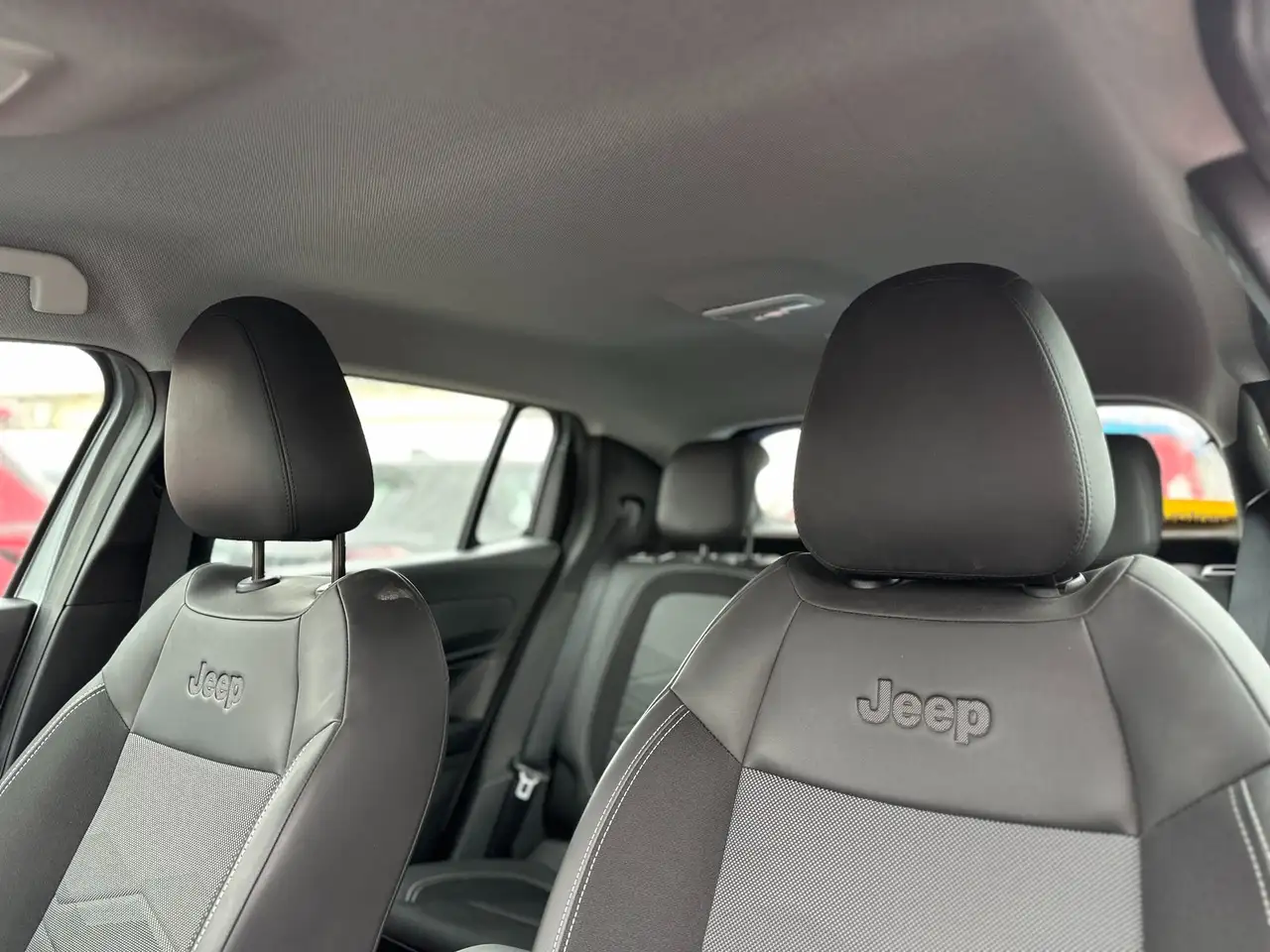 Jeep Avenger 1.2 Turbo Altitude 13