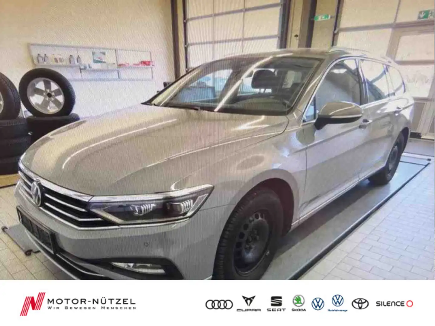 Volkswagen Passat Variant 2.0 TDI DSG ELEGANCE MATRIX+NAVI Grau - 1