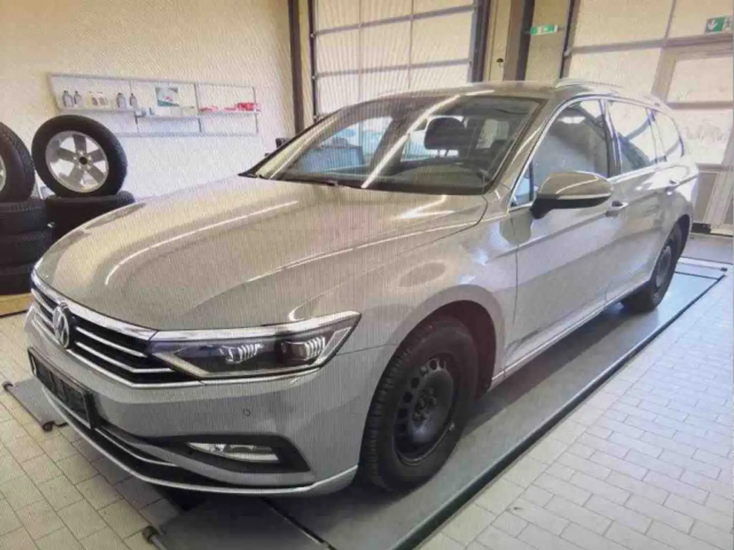 Volkswagen Passat Variant 2.0 TDI DSG ELEGANCE MATRIX+NAVI Grau - 2