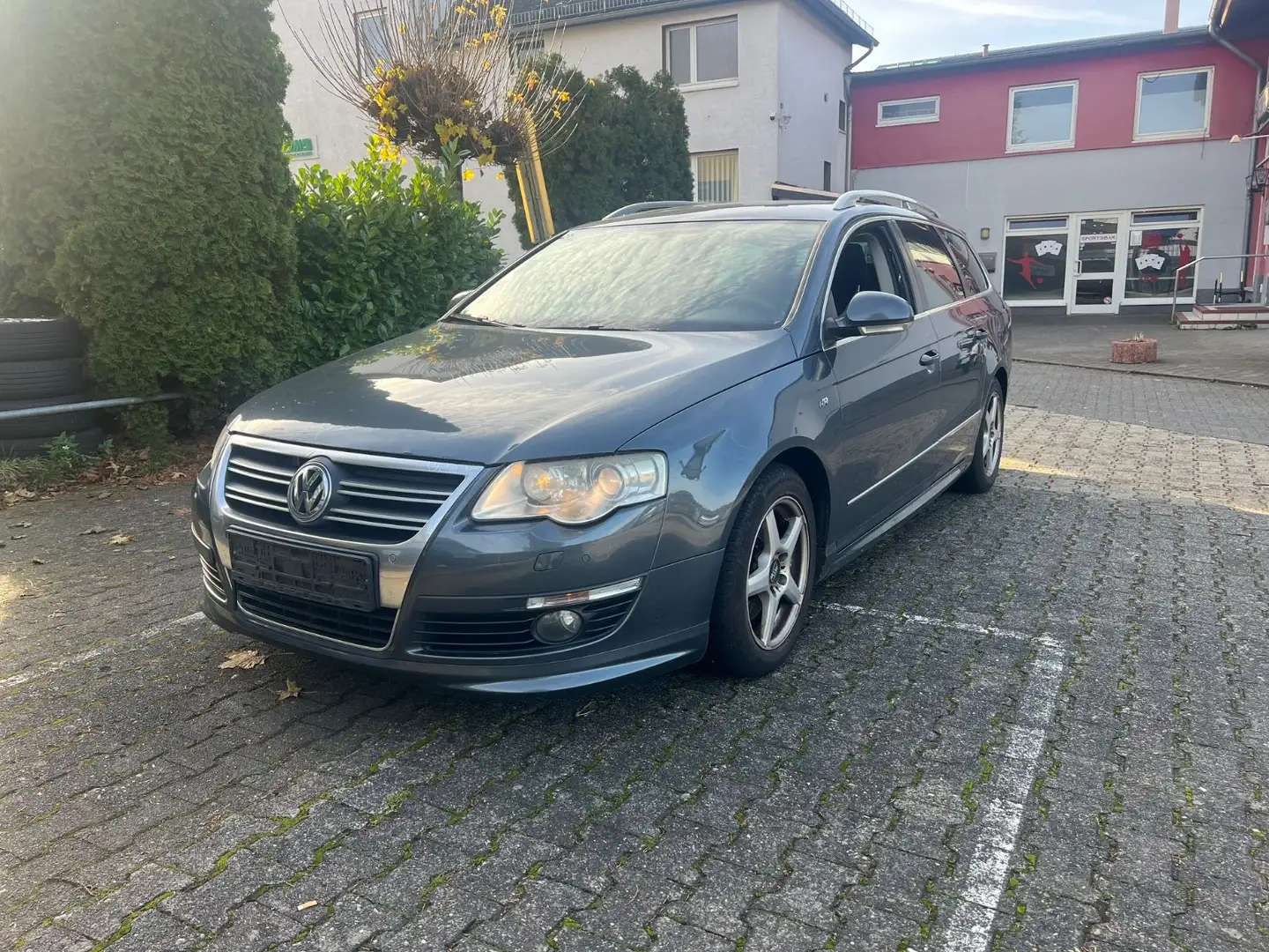 Volkswagen Passat Variant 2.0TDI R-Line Edition *ATM 130TKM Gris - 1