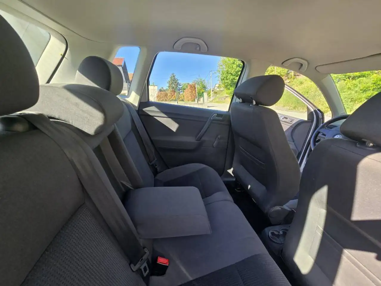 Volkswagen Polo Citadine 5 portes — photo 4