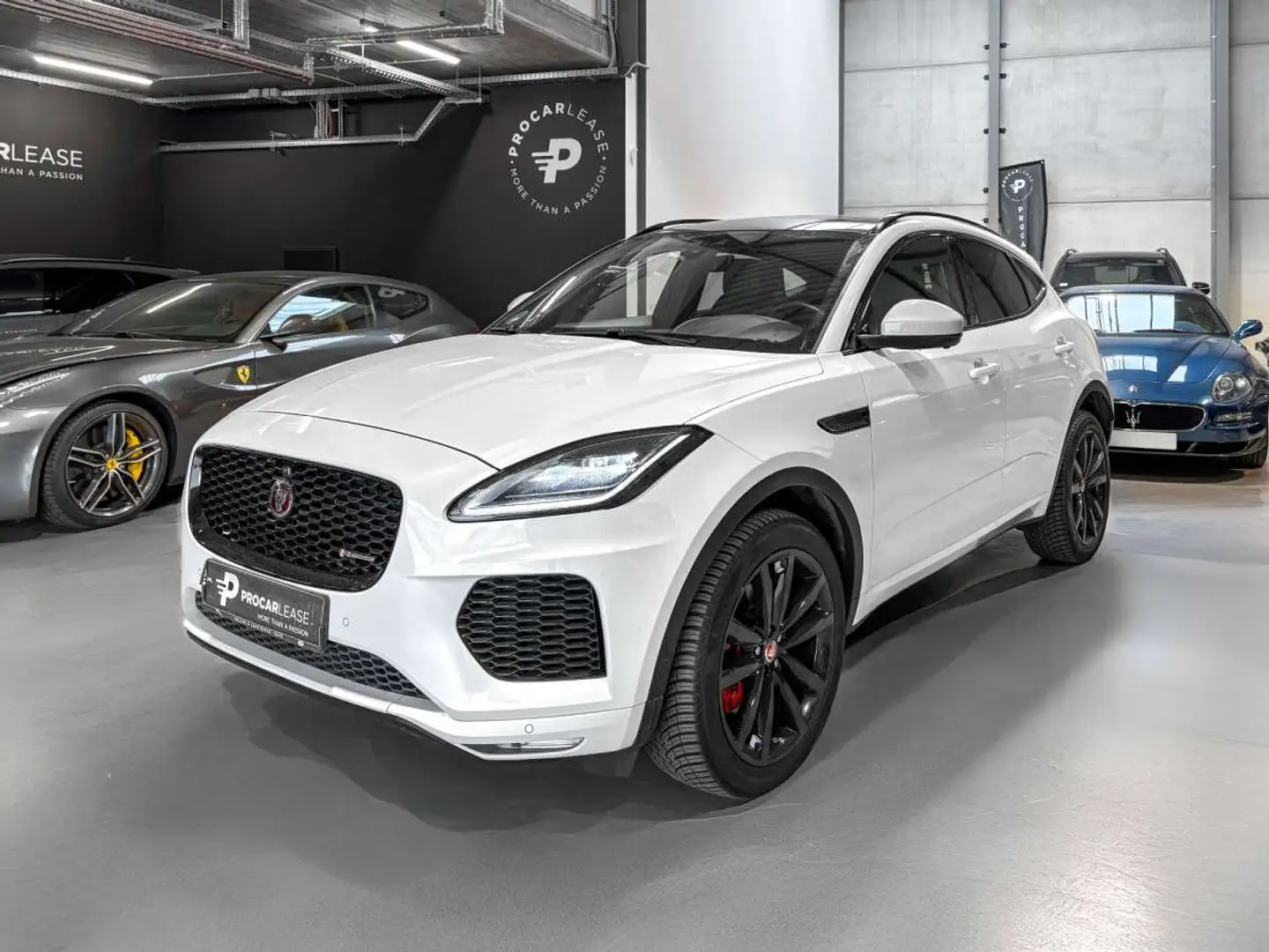 Jaguar E-Pace P240 R-Dynamic HSE AWD / MERIDIAN / PANORAMA / Blanc - 1
