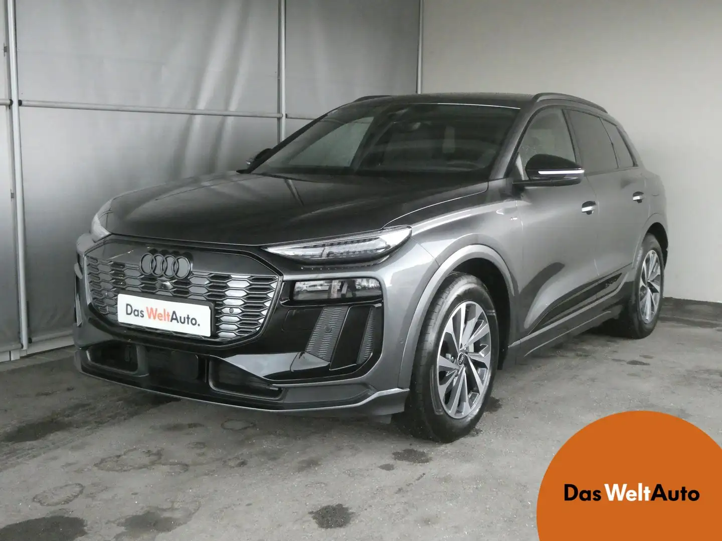 Audi Q6 e-tron performance Grau - 1